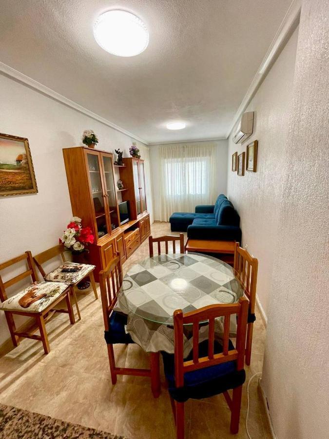 El Terremoto Apartment Torrevieja Exterior foto